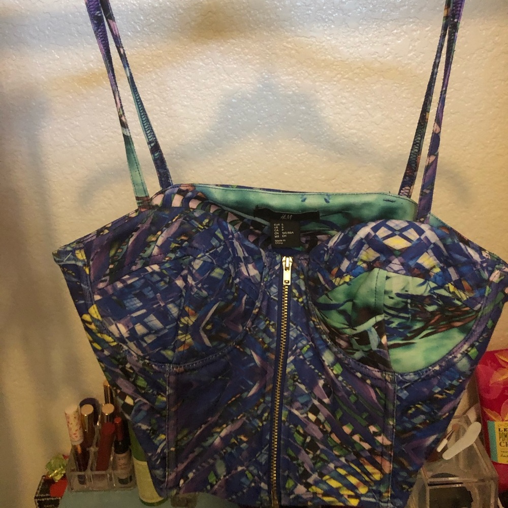 H&M zipper crop